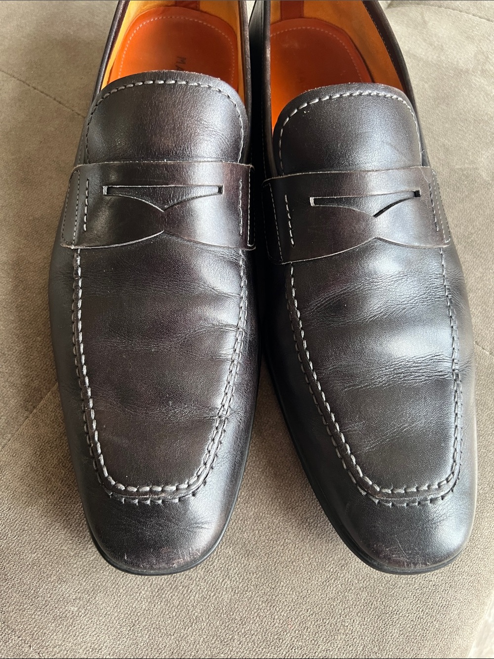 Magnanni Men's Brown Leather Penny Loafers - Picture 3 of 5